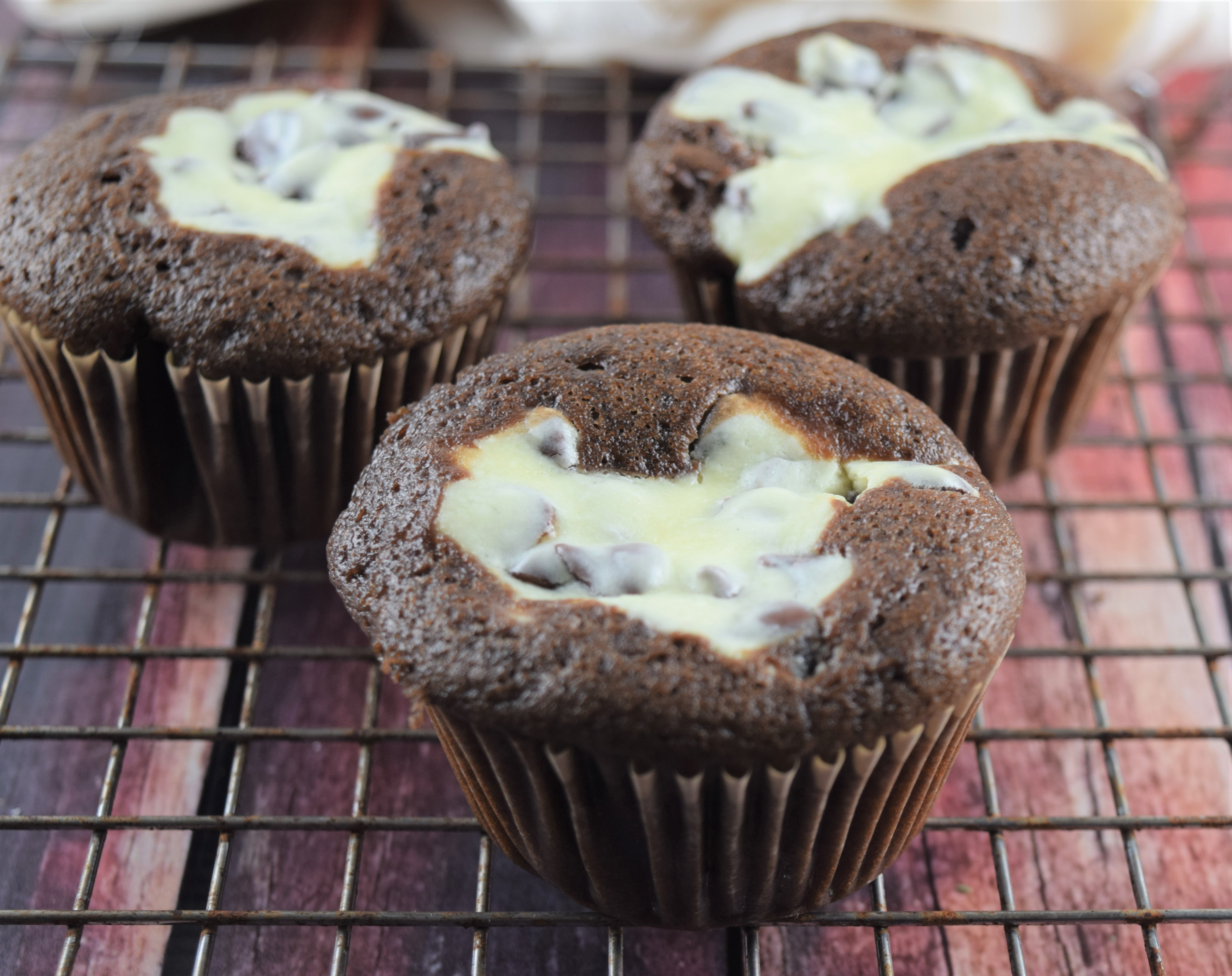 Chocolate Cream Cheese Cupcakes Recipe With Video